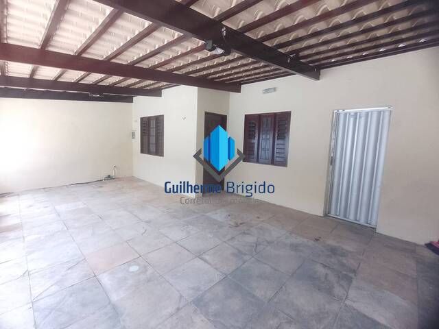 #0370 - Casa para Venda em Fortaleza - CE - 2